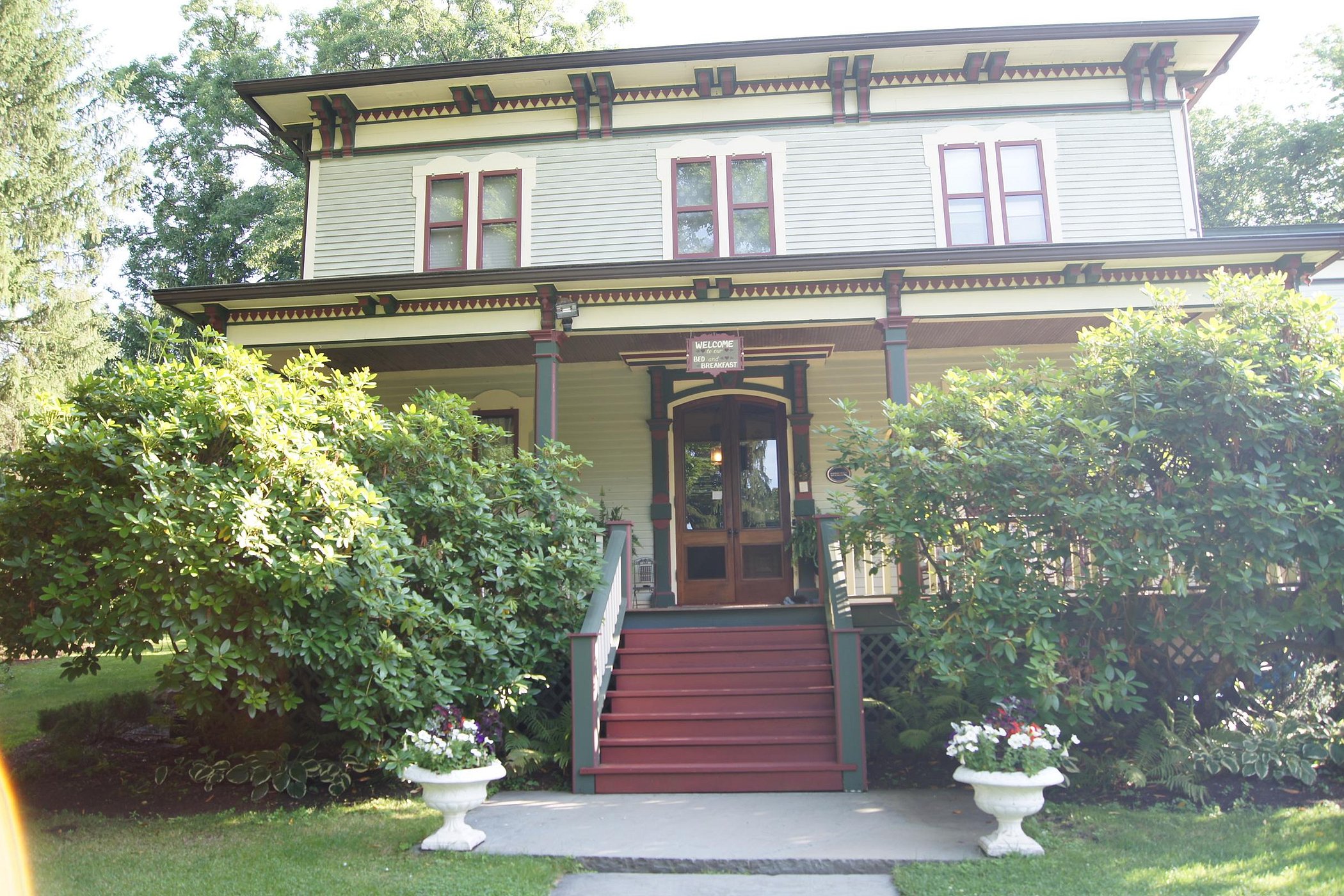 Academy Street Bed & Breakfast